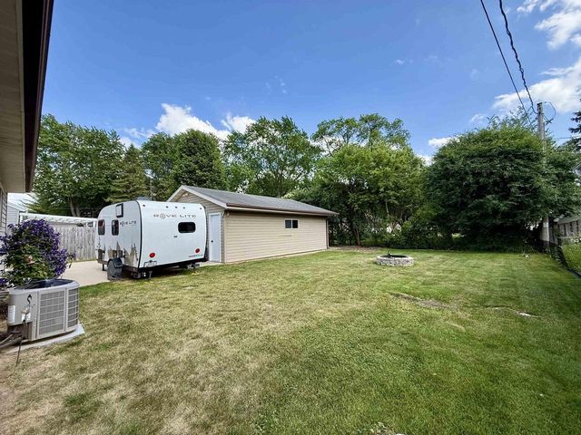 130 MARIA LANE, Fond Du Lac, WI 54935