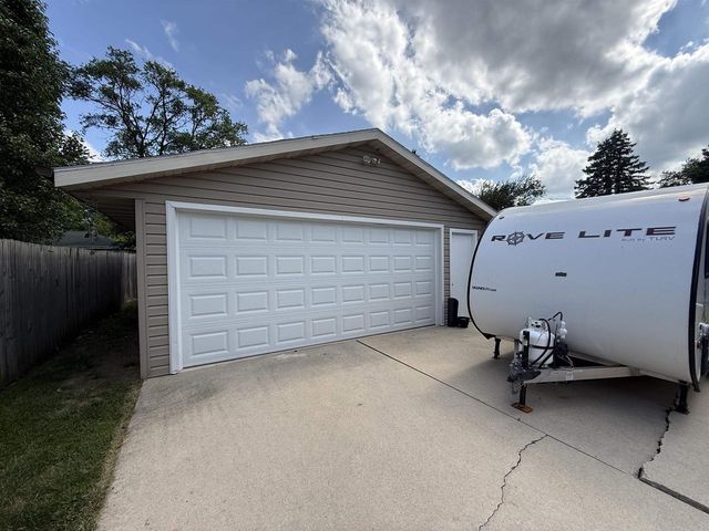 130 MARIA LANE, Fond Du Lac, WI 54935
