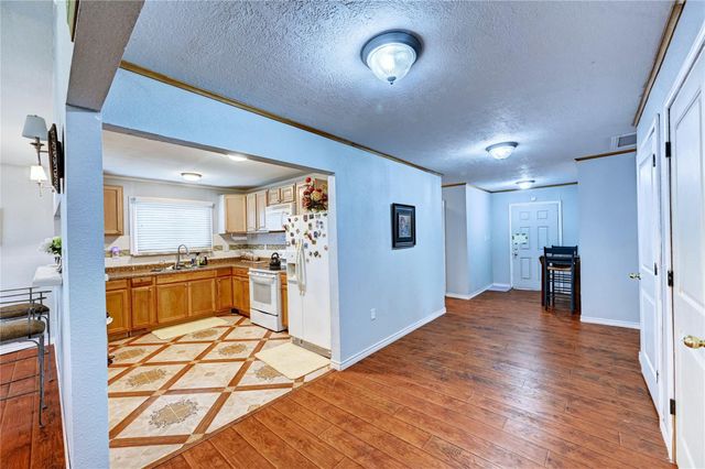 170 Mesa Verde, Livingston, TX 77351