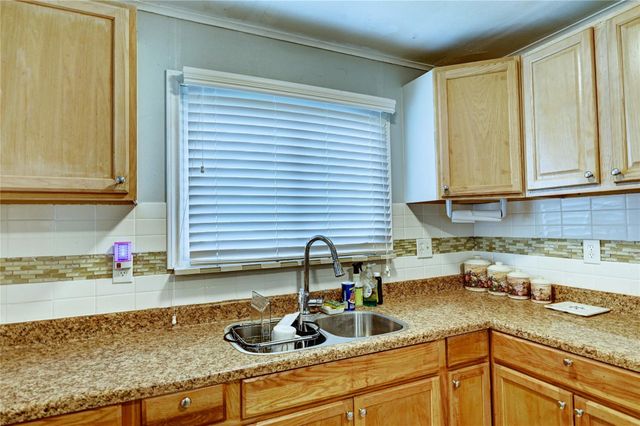 170 Mesa Verde, Livingston, TX 77351