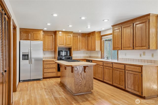 32745 47th Avenue SW, Federal Way, WA 98023