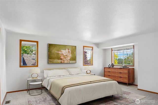 32745 47th Avenue SW, Federal Way, WA 98023