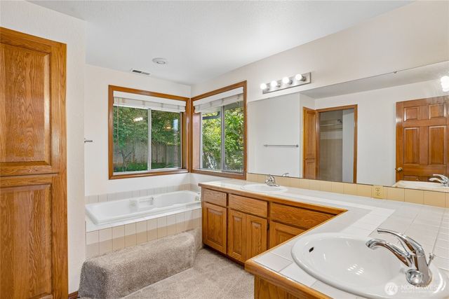 32745 47th Avenue SW, Federal Way, WA 98023