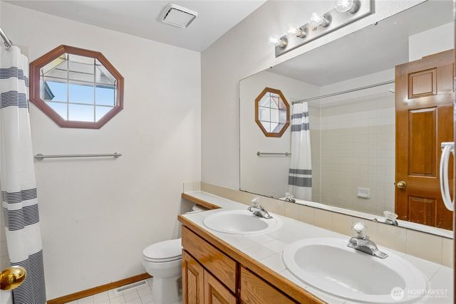 32745 47th Avenue SW, Federal Way, WA 98023