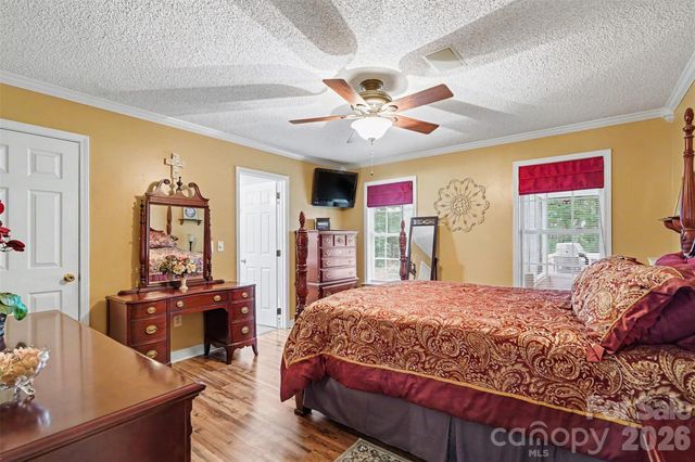 6007 Charlton Oaks Drive, Waxhaw, NC 28173