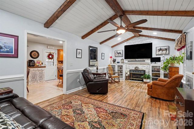 6007 Charlton Oaks Drive, Waxhaw, NC 28173