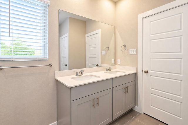 3818 Glossy Lake Drive, Houston, TX 77082