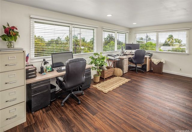 304 Ilimano Street, Kailua, HI 96734