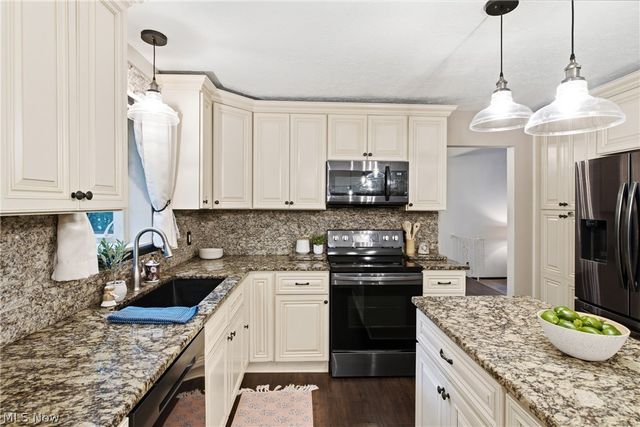 1148 Krndia Court, Brunswick, OH 44212