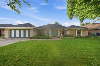 10208 Durham Drive, Oklahoma City, OK 73162