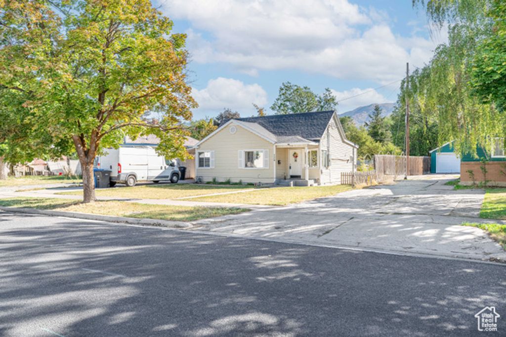 736 N 100 E, Logan, UT 84321