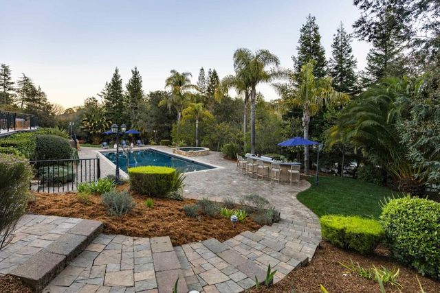 85 Belbrook Way, Atherton, CA 94027