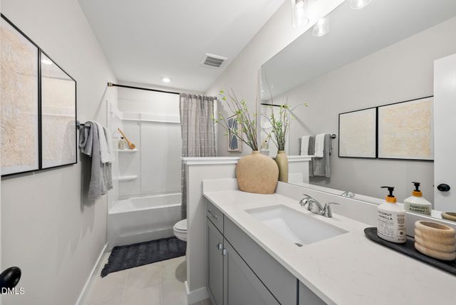 40 Broadoak Lane, Pittsboro, NC 27312