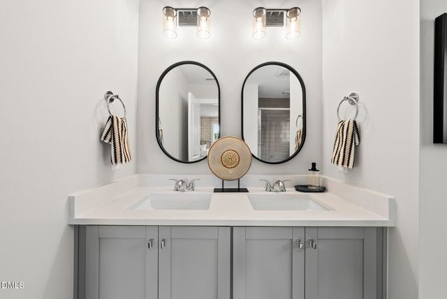 40 Broadoak Lane, Pittsboro, NC 27312