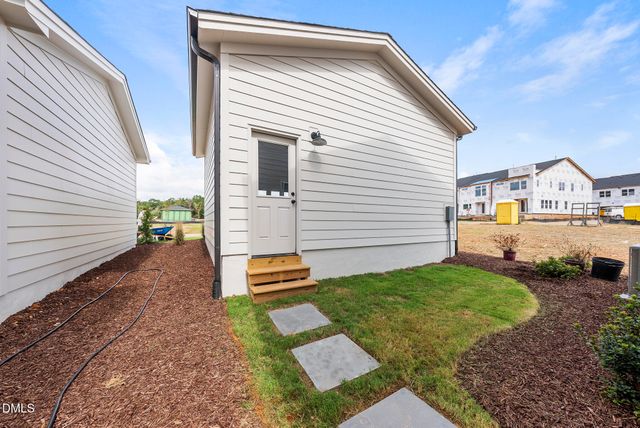 40 Broadoak Lane, Pittsboro, NC 27312