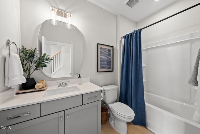 40 Broadoak Lane, Pittsboro, NC 27312