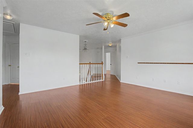 515 Spring Moss Drive, Missouri City, TX 77459