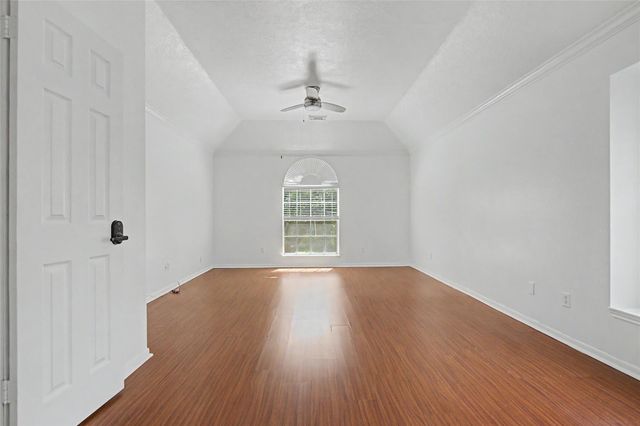515 Spring Moss Drive, Missouri City, TX 77459