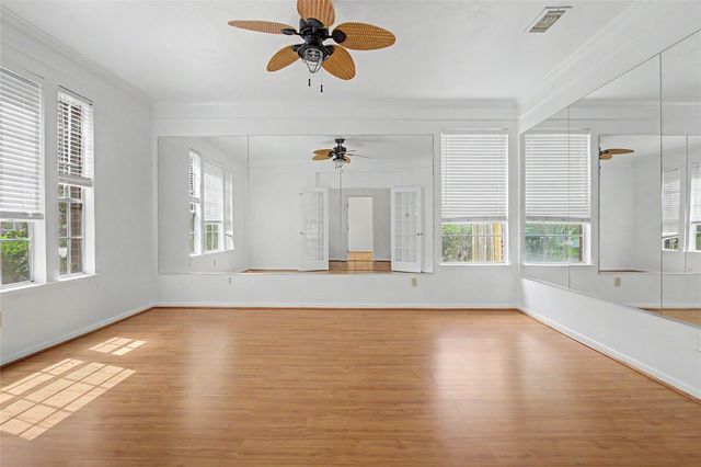 515 Spring Moss Drive, Missouri City, TX 77459