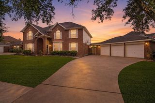 515 Spring Moss Drive, Missouri City, TX 77459