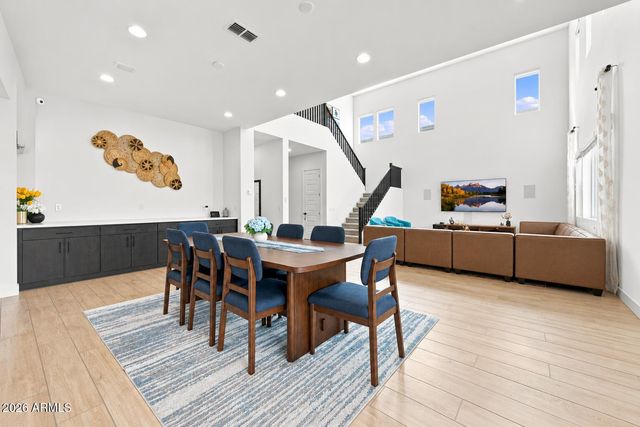 1920 E VILLA LINDA Drive E, Phoenix, AZ 85024