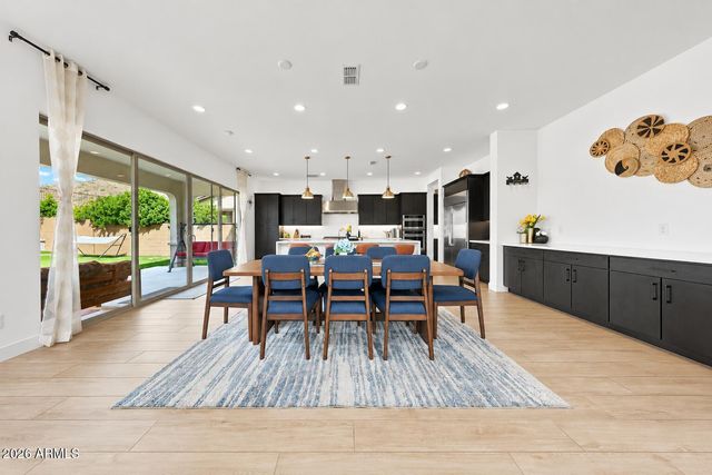 1920 E VILLA LINDA Drive E, Phoenix, AZ 85024