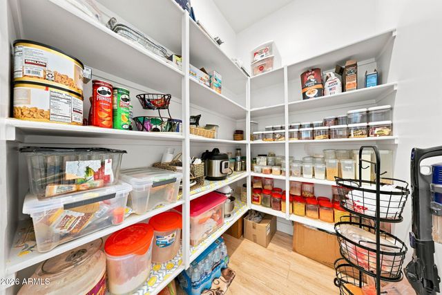 1920 E VILLA LINDA Drive E, Phoenix, AZ 85024