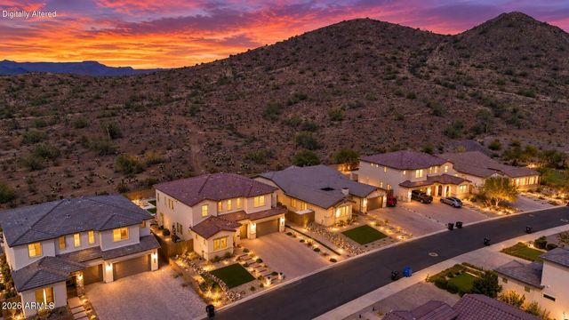 1920 E VILLA LINDA Drive E, Phoenix, AZ 85024