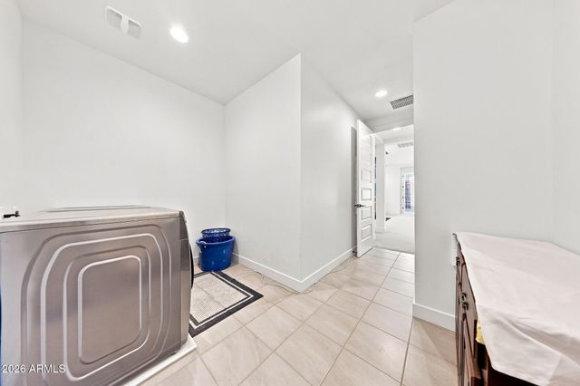 1920 E VILLA LINDA Drive E, Phoenix, AZ 85024