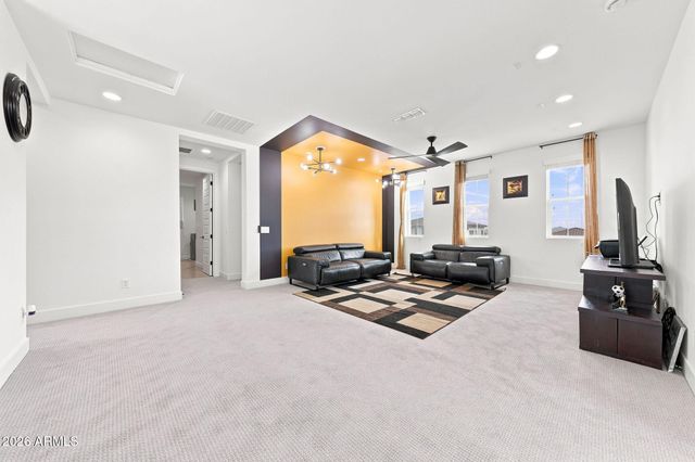 1920 E VILLA LINDA Drive E, Phoenix, AZ 85024