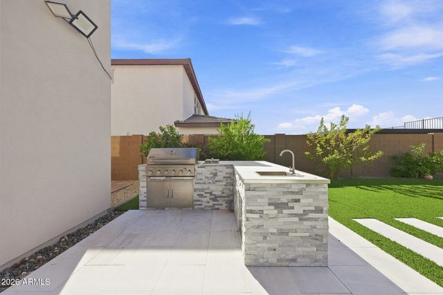 1920 E VILLA LINDA Drive E, Phoenix, AZ 85024
