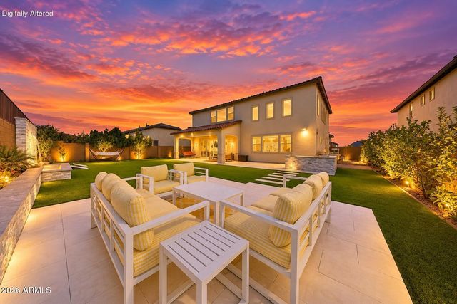 1920 E VILLA LINDA Drive E, Phoenix, AZ 85024
