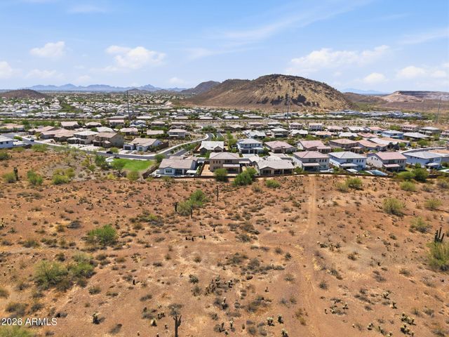 1920 E VILLA LINDA Drive E, Phoenix, AZ 85024