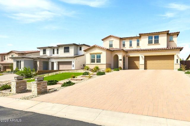 1920 E VILLA LINDA Drive E, Phoenix, AZ 85024