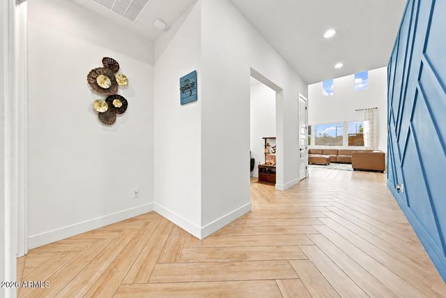 1920 E VILLA LINDA Drive E, Phoenix, AZ 85024
