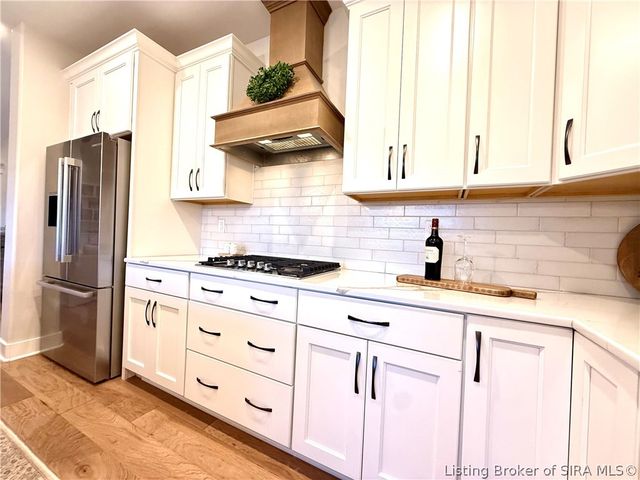 1810 Augusta Boulevard, Henryville, IN 47126