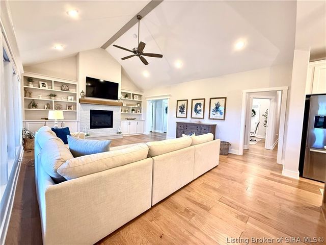 1810 Augusta Boulevard, Henryville, IN 47126