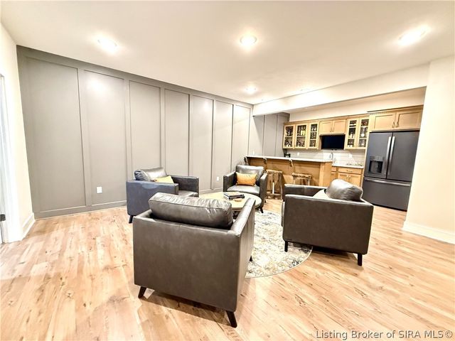 1810 Augusta Boulevard, Henryville, IN 47126