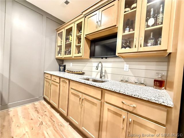 1810 Augusta Boulevard, Henryville, IN 47126
