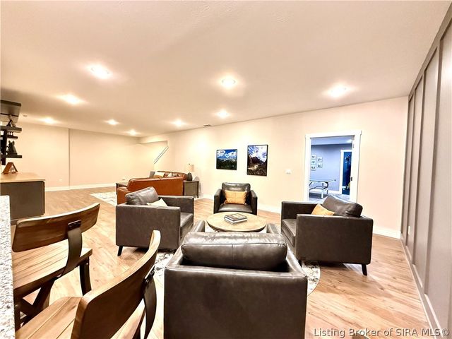 1810 Augusta Boulevard, Henryville, IN 47126