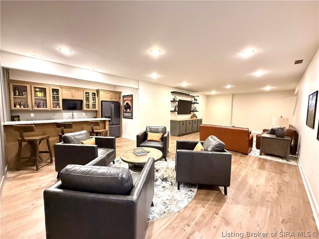 1810 Augusta Boulevard, Henryville, IN 47126