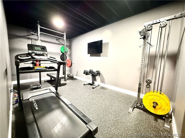 1810 Augusta Boulevard, Henryville, IN 47126