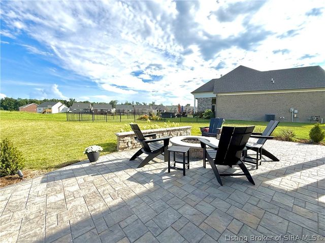 1810 Augusta Boulevard, Henryville, IN 47126