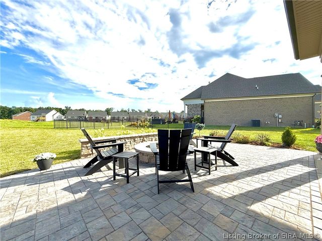 1810 Augusta Boulevard, Henryville, IN 47126