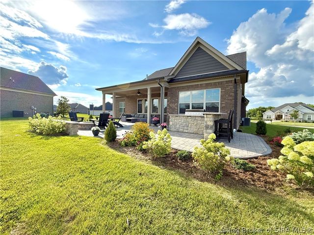 1810 Augusta Boulevard, Henryville, IN 47126