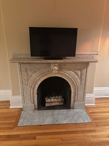 100 Charles St 1, Boston, MA 02114