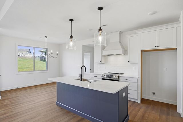 7316 W GOLDEN WILLOW DR, Columbia, MO 65202