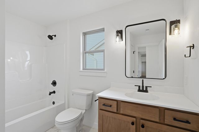 7316 W GOLDEN WILLOW DR, Columbia, MO 65202