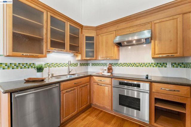 32317 Pegasus Court, Union City, CA 94587