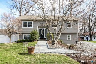 3 Ken Oaks Drive, Danbury, CT 06810